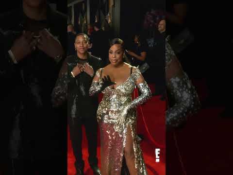 #NiecyNashBetts is sparkling in sequins for her E! #glambot at the 2024 #grammys #shorts