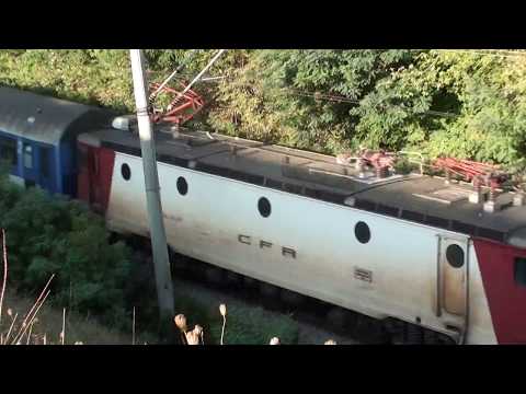Tren IR1838 Timisoara Nord - Iasi trece prin Scheia cu EA666 - 13.09.2017