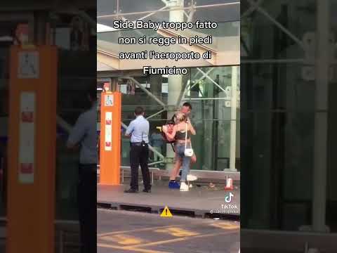 Side Baby strafatto non si regge in piedi all’aeroporto di Fiumicino