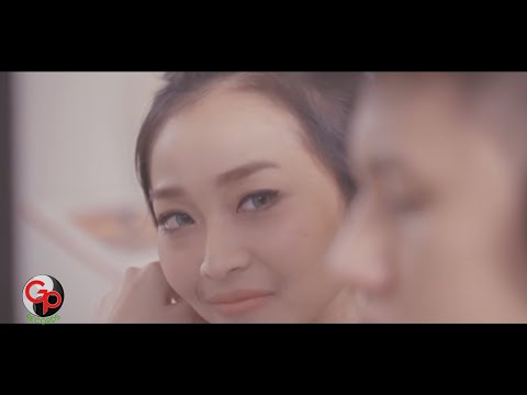 Rinni Wulandari feat Jevin Julian - Buktikan Padaku (Official Music Video)