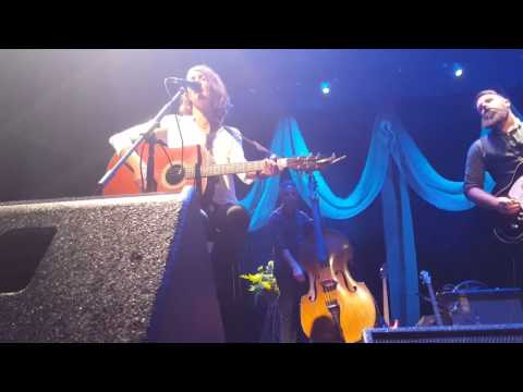 The Waifs 6000 Miles - Nambour 15/10/15