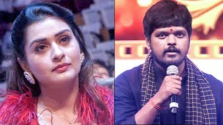 Payal Rajput Adoring Anurag Kulkarni&#39;s Heartfelt Speech At SIIMA