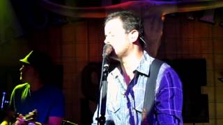 Wade Bowen &quot;To live is to fly&quot;