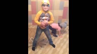 Wiggle wiggle wiggle Ali Mahabbat