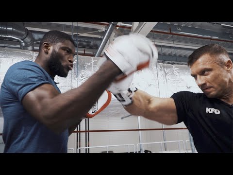 BIG MAJK vs IZU UGONOH - ILE WAŻĄ CIOSY KULTURYSTY