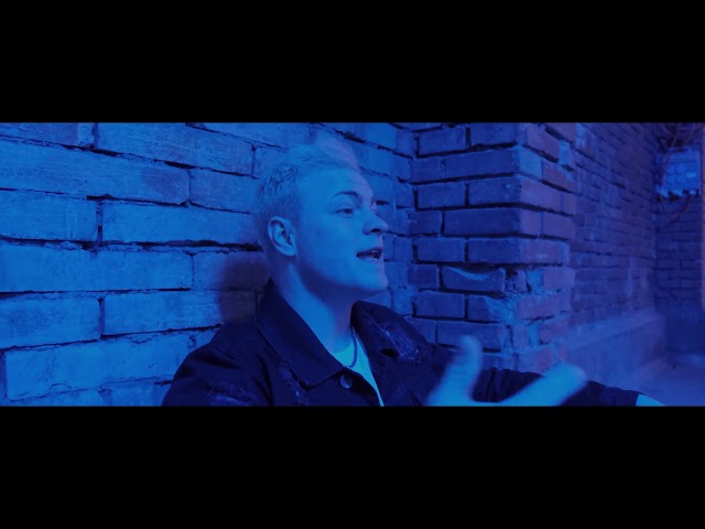 Video zu 'Nächtelang Wach' ansehen