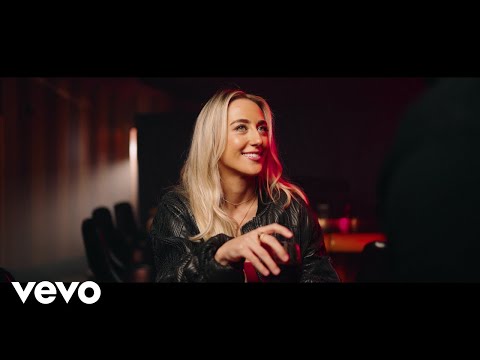 Ashley Cooke - the f word (from the date)