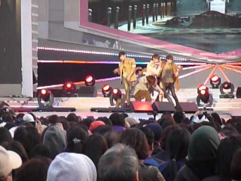 120414 - SHINee - Sherlock @ KBS L0VE R3QUEST [fancam]