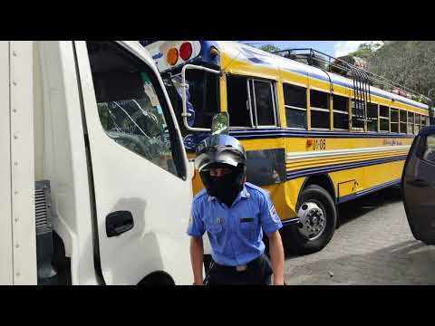 Triple Colisión en Salamají, municipio de San Fernando.