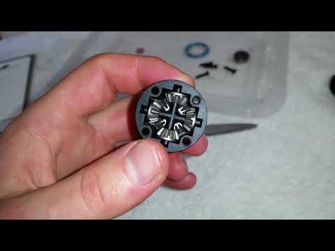 Tekno SCT410.3 Race Kit - Putting Together My Center Differential & Filling It With Oil