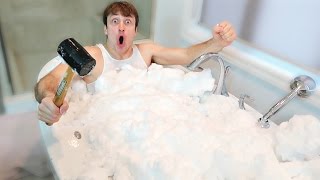 EXTREME REAL SNOW BATH CHALLENGE (READING MEAN COMMENTS)
