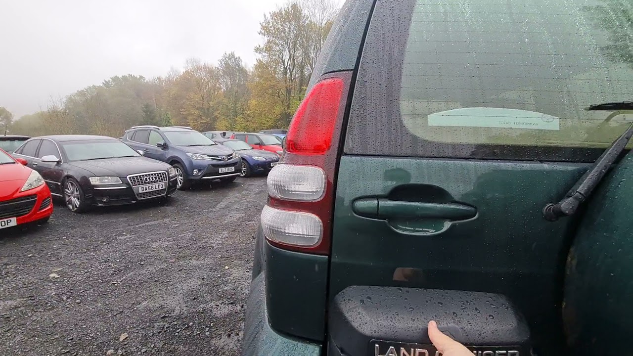 2005 Toyota Landcrusier LC4 3.0 D4-D 8 seater automatic ...