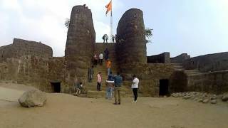 preview picture of video 'Vlog # 9 - Pratapgadh / Fort / Travel Vlog / VJS Vlogs'