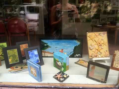 UTSTÄLLNING:uppåt väggarna