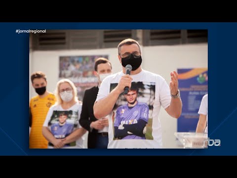 Bernardo Pisetta recebe homenagem