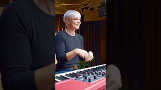 Defying Gravity Piano Secrets #pianote #lisawitt #defyinggravity
