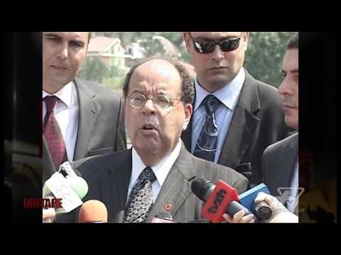 Dritare - Ekskluzive | Interviste me Guy Lawson | Pj.2 - 14 Mars 2016 - Vizion Plus - Talk Show