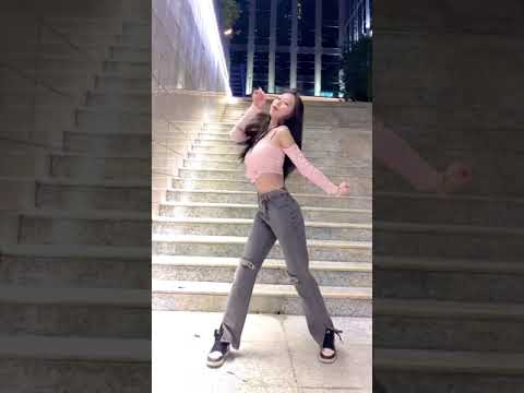 You can’t sit with us-Sunni #sunmi #youcantsitwithus #dancecover #kpop