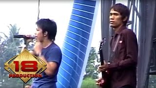 Peterpan - Diatas Normal  (Live Konser Mataram 4 November 2007)