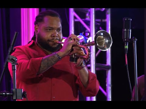 Alexis Baro - Campo de Batalla /Battle Ground ..Live at the Redwood Theatre