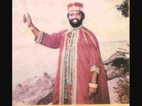 Oliver De Coque- Ajuju Ajughi Onye Ama