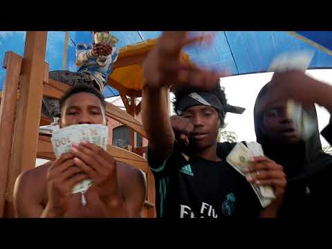 Young Finesse FT Hood Baby & Rich baby - WHO RUN IT