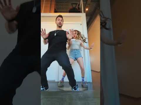 Nuevo TikTok de Karol y Gastón en backstage de Soy Luna 4 🛼❤