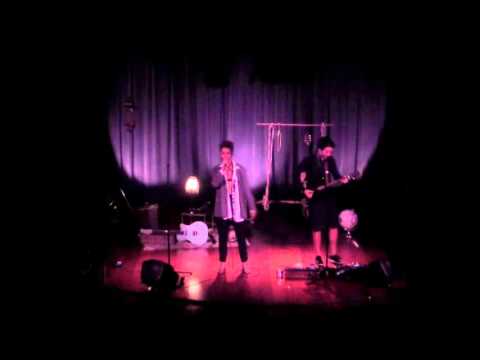 Desprendimento - Paulo Monarco e Dandara - Dois Tempos de Um Lugar no Teatro Décio de Almeida Prado