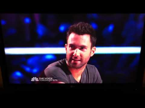 The Voice's Adam Levine imitates Blake Shelton