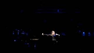 Stevie Wonder LIVE Oct 23, 2009 Blame It On The Sun