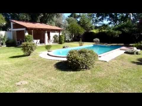 ilamarca.com Villa Belgrano imponente parque con piscina completa y quincho