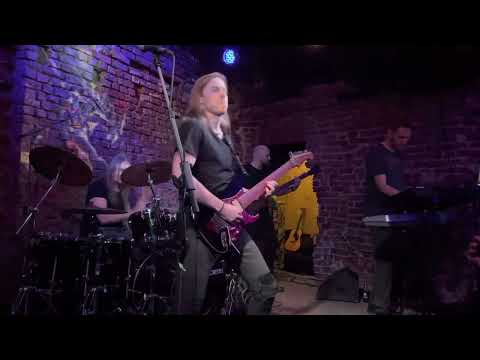 FastLoaders „Turrican II Title Theme“ at Amiga37 SetPatch party 2022-10-15 (clip)