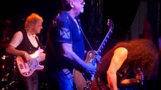 Heavy Metal Kids - "A hundred skeletons" [HD] (Jerez 01-11-2013)