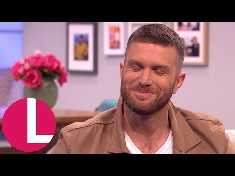 download lagu mp3 mp4 Is Joel Dommett Gay, download lagu Is Joel Dommett Gay gratis, unduh video klip Is Joel Dommett Gay