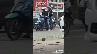 Download lagu Story WA terbaru 2019 auto ngakak😂 mp3 Download lagu Story WA terbaru 2019 auto ngakak😂 mp3