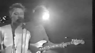 Cocteau Twins - Pepper-Tree (Sweden, Orebro - 25OCT1984)