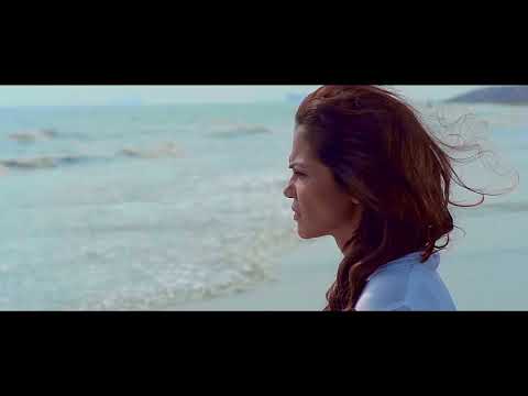 ধীরে চলো ওনদী সঙ্গে নিয়ে চলো বন্ধু আমার একা নিরাশায় ঝরো হাওয়া মনের দুঃখ হয়ে ঝরো দু'চোখের অশ্রু ধারায়