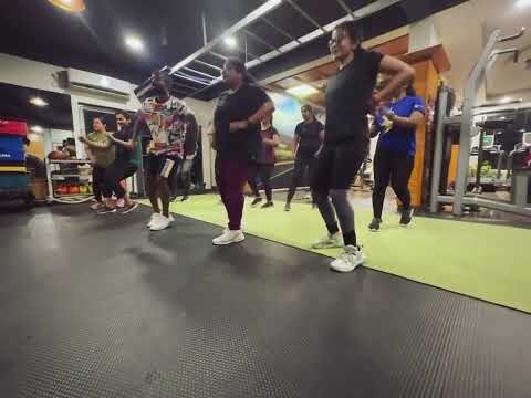 Mirchi Lagi Toh | Bollywood Dance Fitness | Varun Choreography