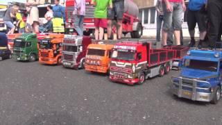 preview picture of video 'Rc Trucks ( Silkeborg VeteranRally 2013 paraden)'