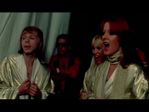 Frida and Agnetha warms up vocals before ABBA concert