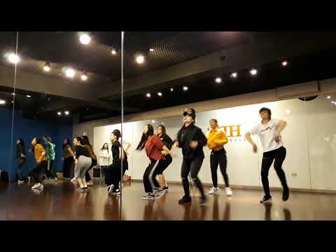 20181126/(G)I-DLE~HANN(Alone)*(Dance  Cover 完整版) by FuFu老師