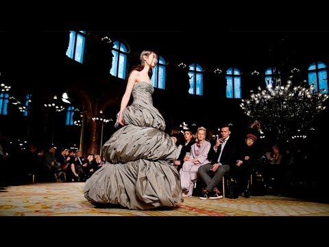 Valentin Yudashkin | Fall Winter 2018/2019 Full Fashion Show | Exclusive