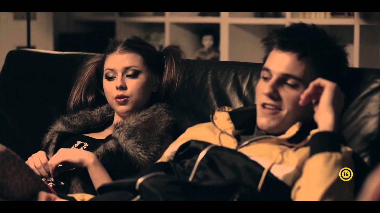 Couch Surf Official Trailer - Március 6-tól a mozikban!