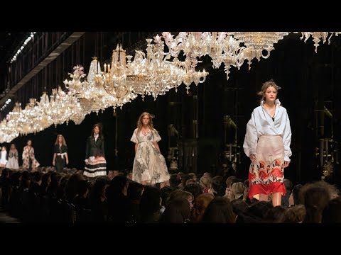 DRIES VAN NOTEN 050 Women’s Spring/Summer 2005 Fashion show