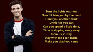 GLEE- Glad You Came (Lyrics) {HeyLyrics}
