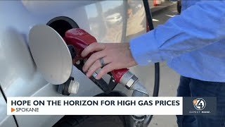 GasBuddy explains recent rise and fall in local gas prices