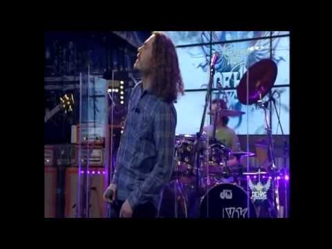 SOUNDPROPHET - Wall Made Of Stone   (live at night show 