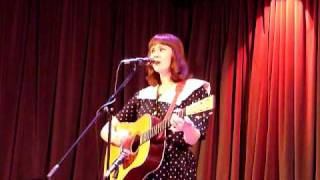 Kate Nash - Birds acoustic performance at the Grammy Museum