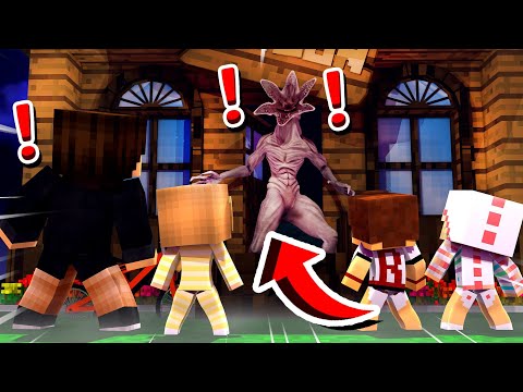 TheCheeseNaan - A BABY DEMON GORGON LIVES IN A HAUNTED MANSION IN MINECRAFT!