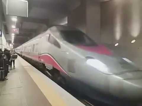 Arrivo Frecciargento Bolzano-Roma Termini e transito Frecciarossa 1000 a Bologna Centrale AV